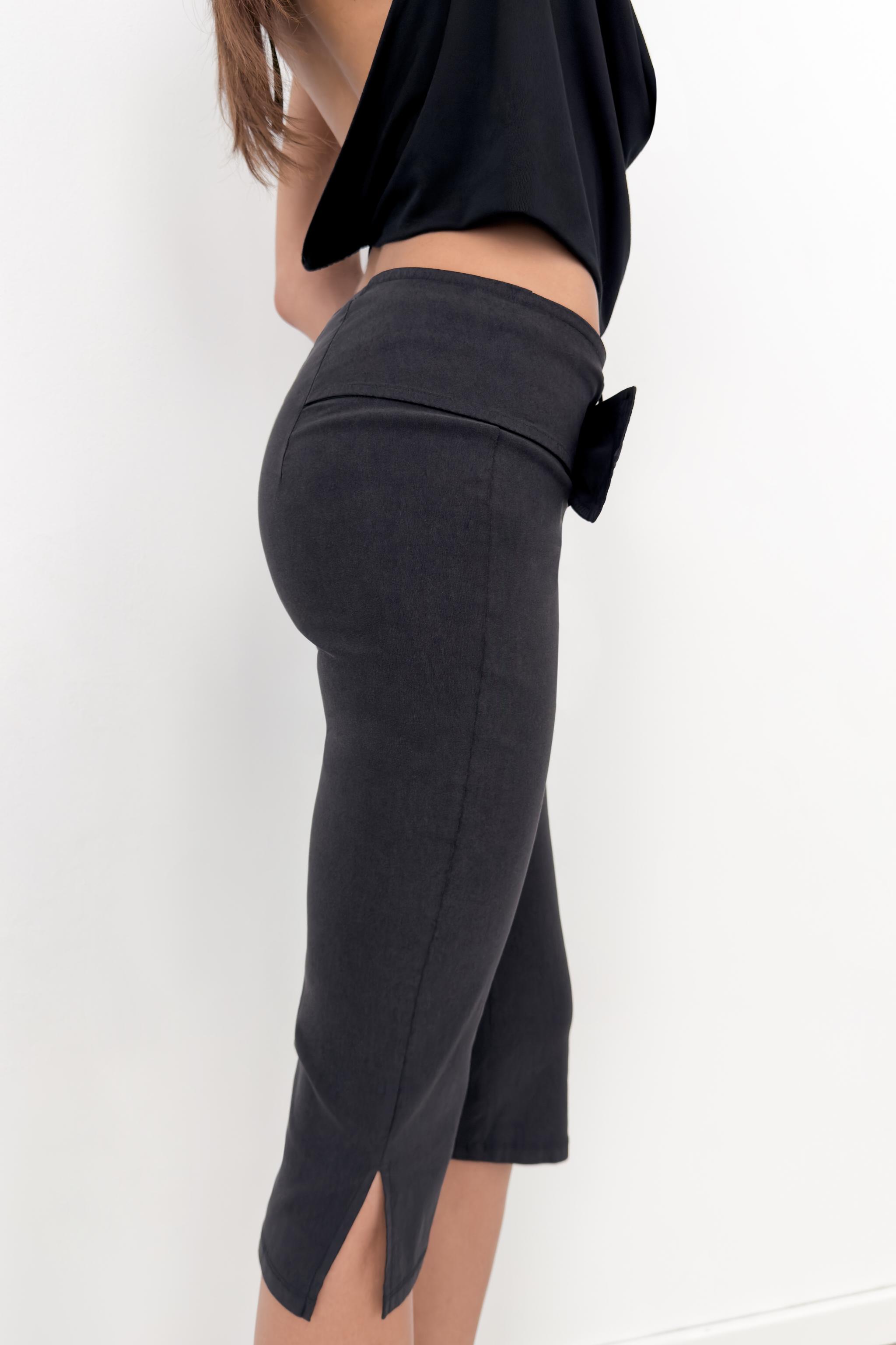 PANTALON CAPRI À CEINTURE